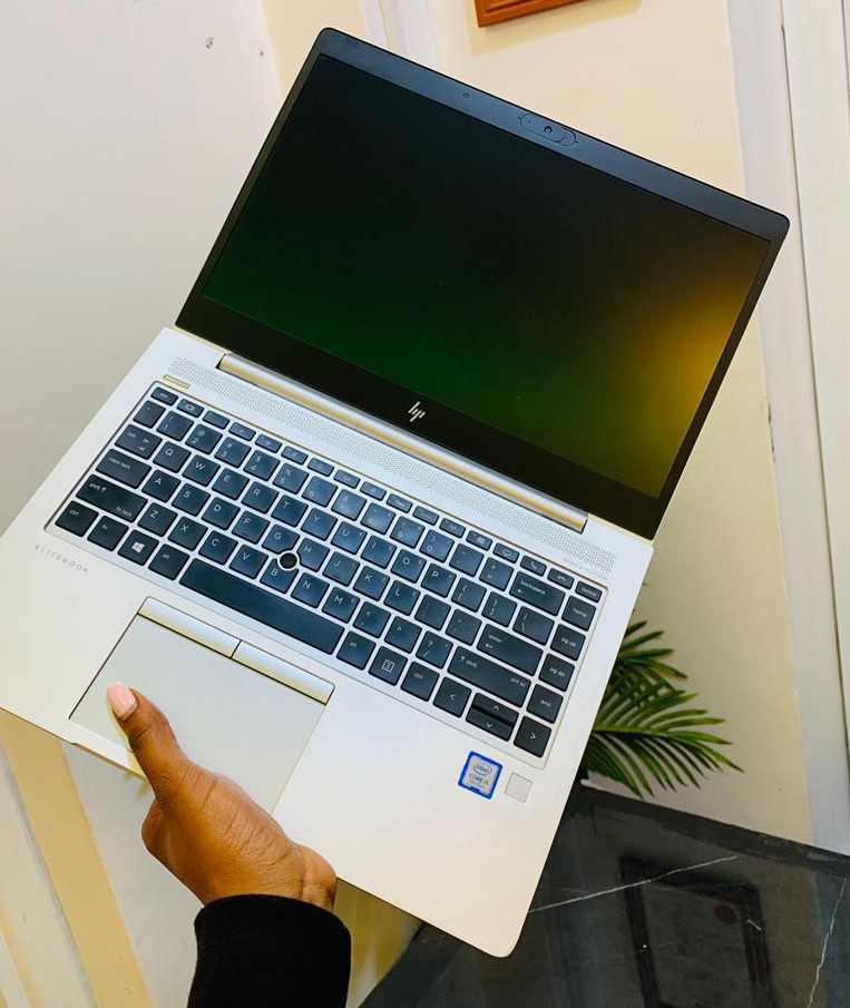 HP EliteBook 830 G5 - Cyber M Store